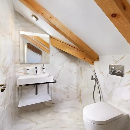 Kuszmannov Bazár Apartman *