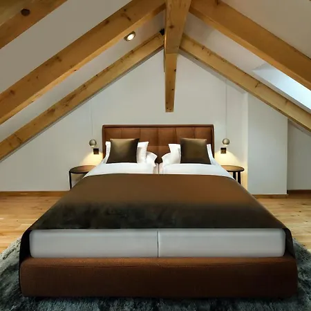 Kuszmannov Bazár Apartman *