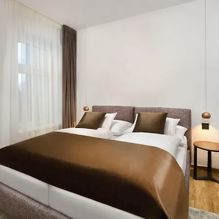 Kuszmannov Bazar Apartment *